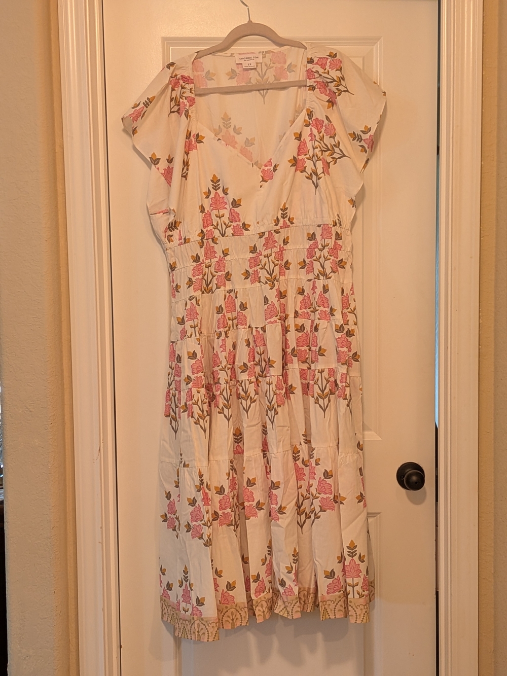 NWOT Floral V-Neck Midi Dress in Cream and Pink